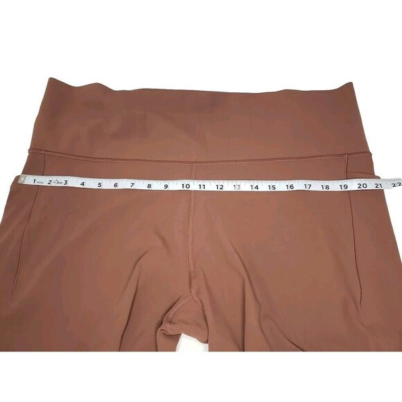 ATHLETA (Color Rose) Salutation Stash Pocket II Capri (Size 3X) Workout Leggings - Picture 9 of 9